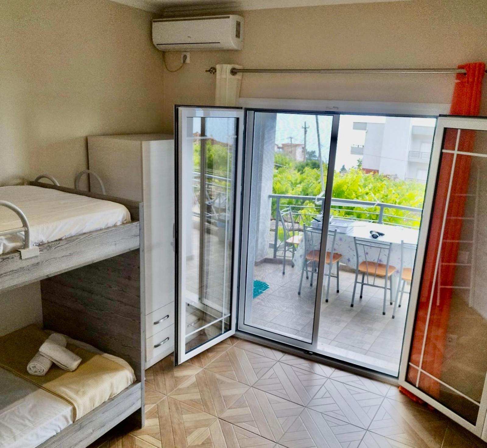 Dagos Rooms Dhermi Bagian luar foto