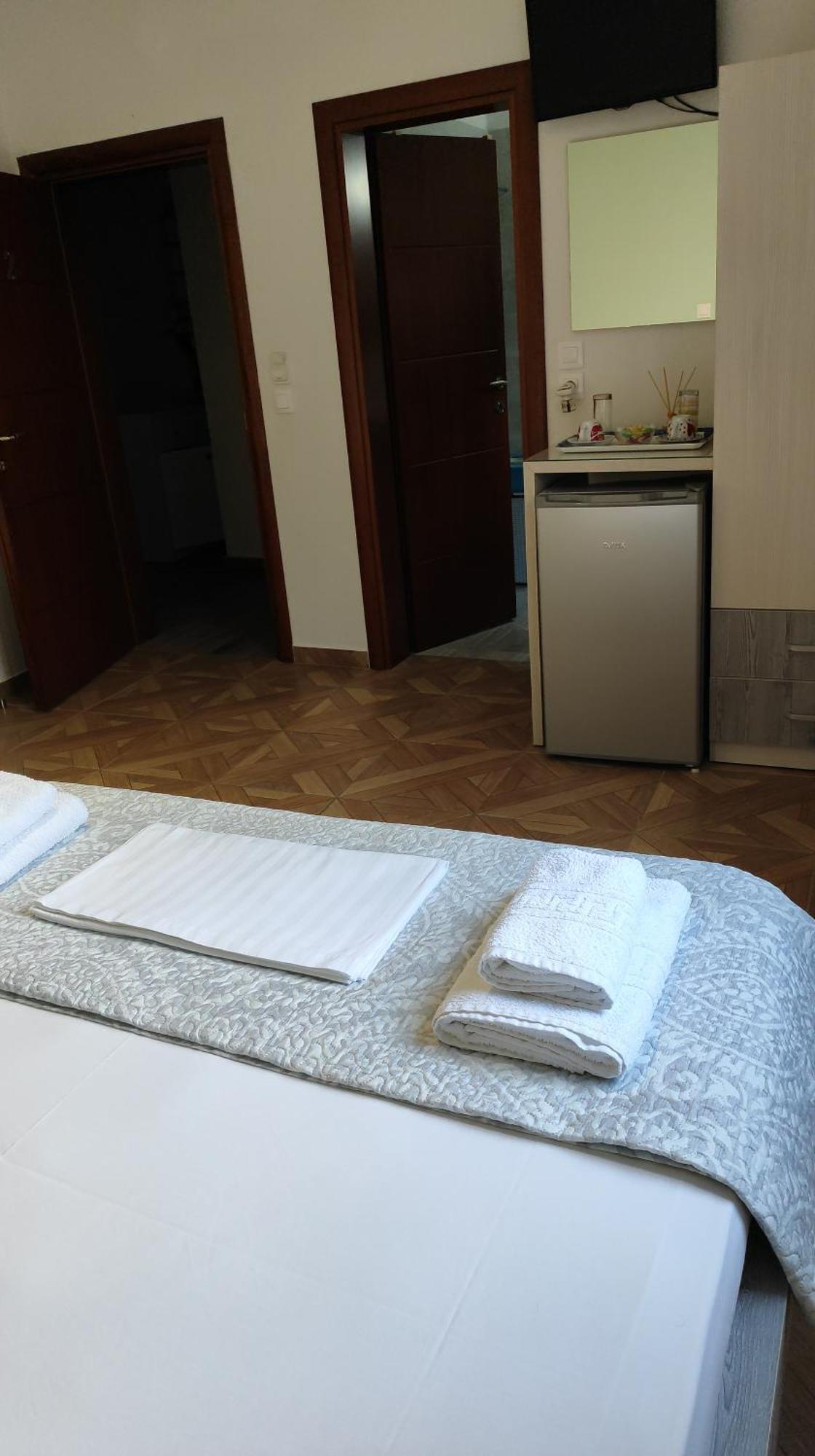 Dagos Rooms Dhermi Bagian luar foto